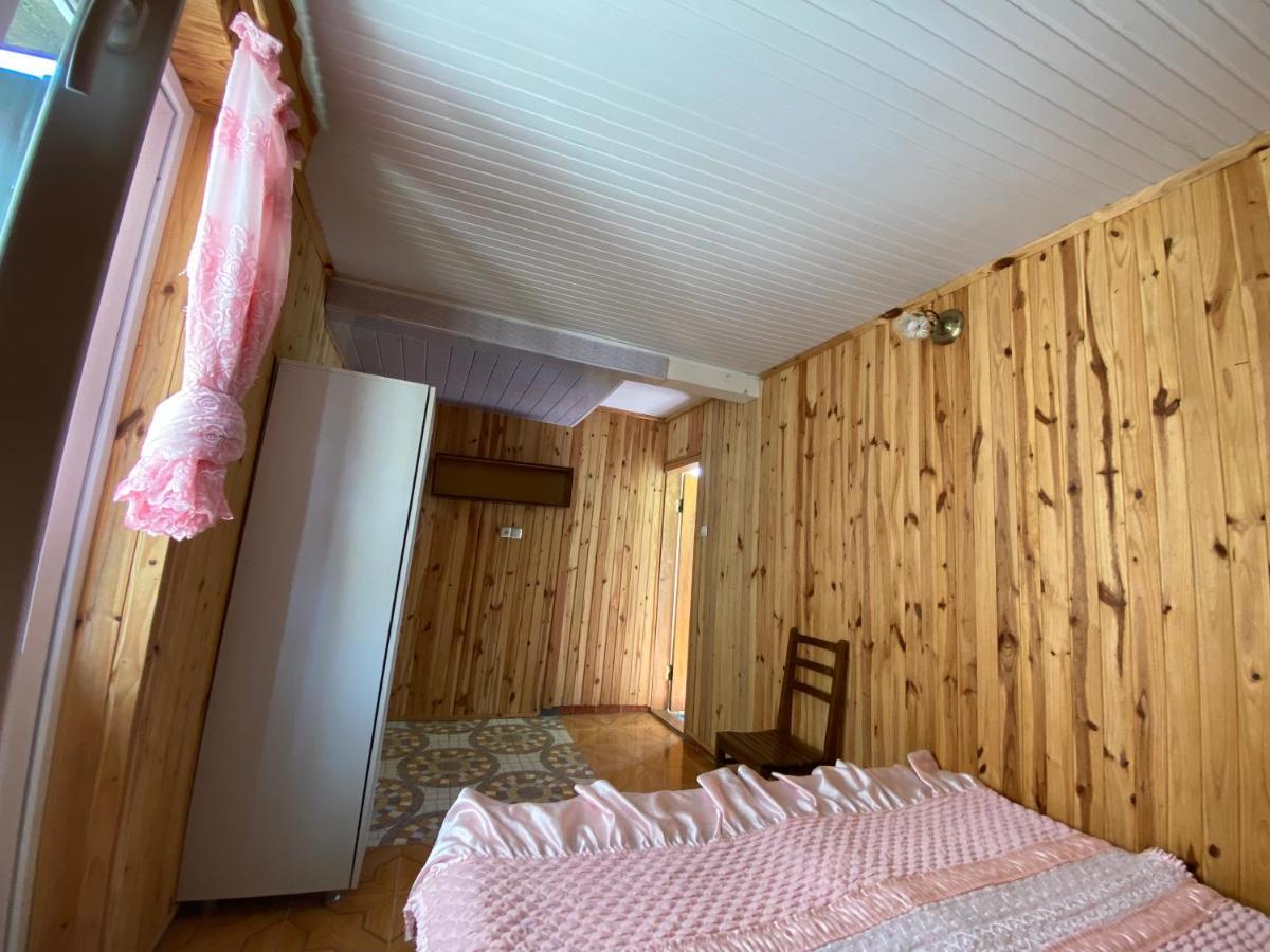 Guest House Mari 乌雷基 外观 照片