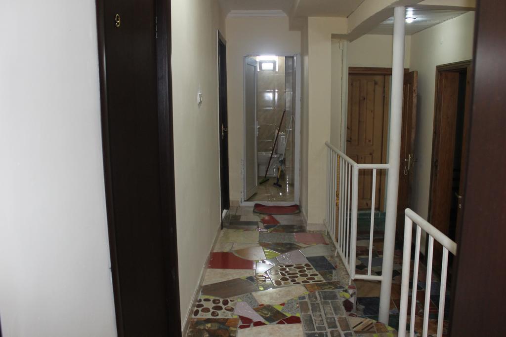 Guest House Mari 乌雷基 外观 照片